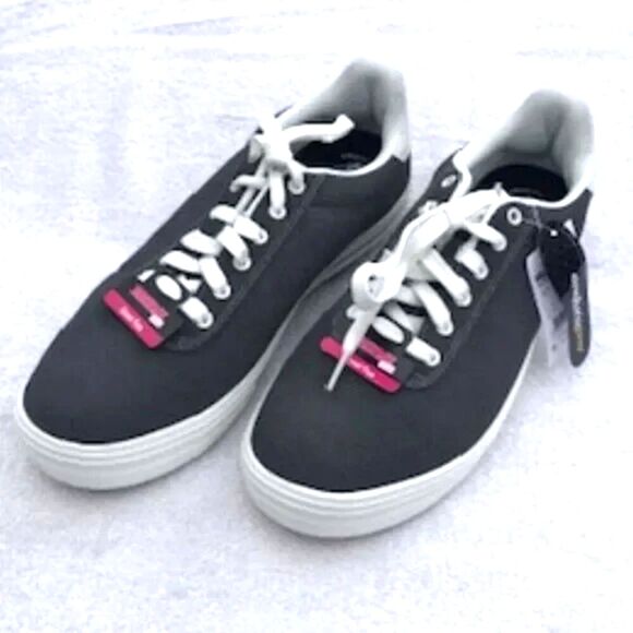 Steel Toe Sneakers . Women's Size: 11 . Waterproof . Slip Resistant . Leather - Picture 1 of 9